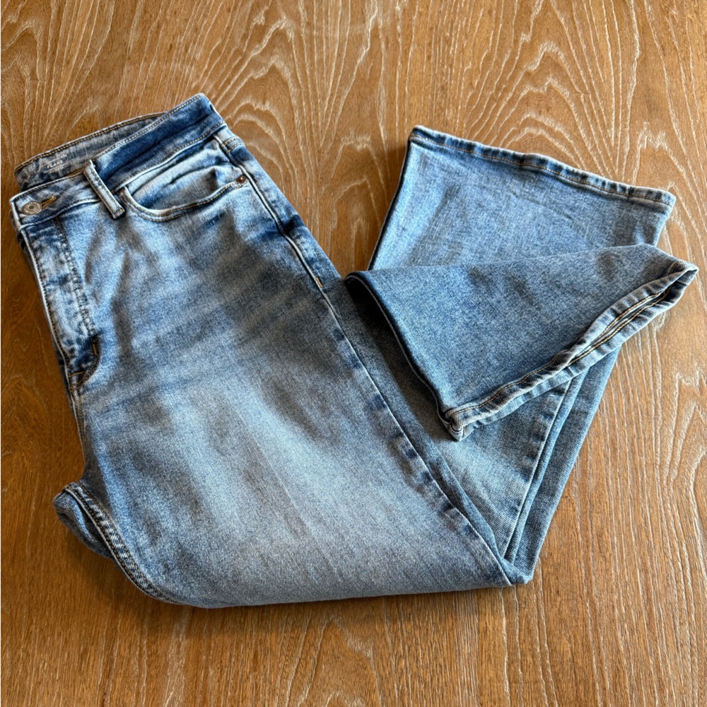 OLD NAVY Higher High-Rise Flare Women’s Blue Jeans Secret Smooth Pockets Sz 8P - Picture 14 of 14